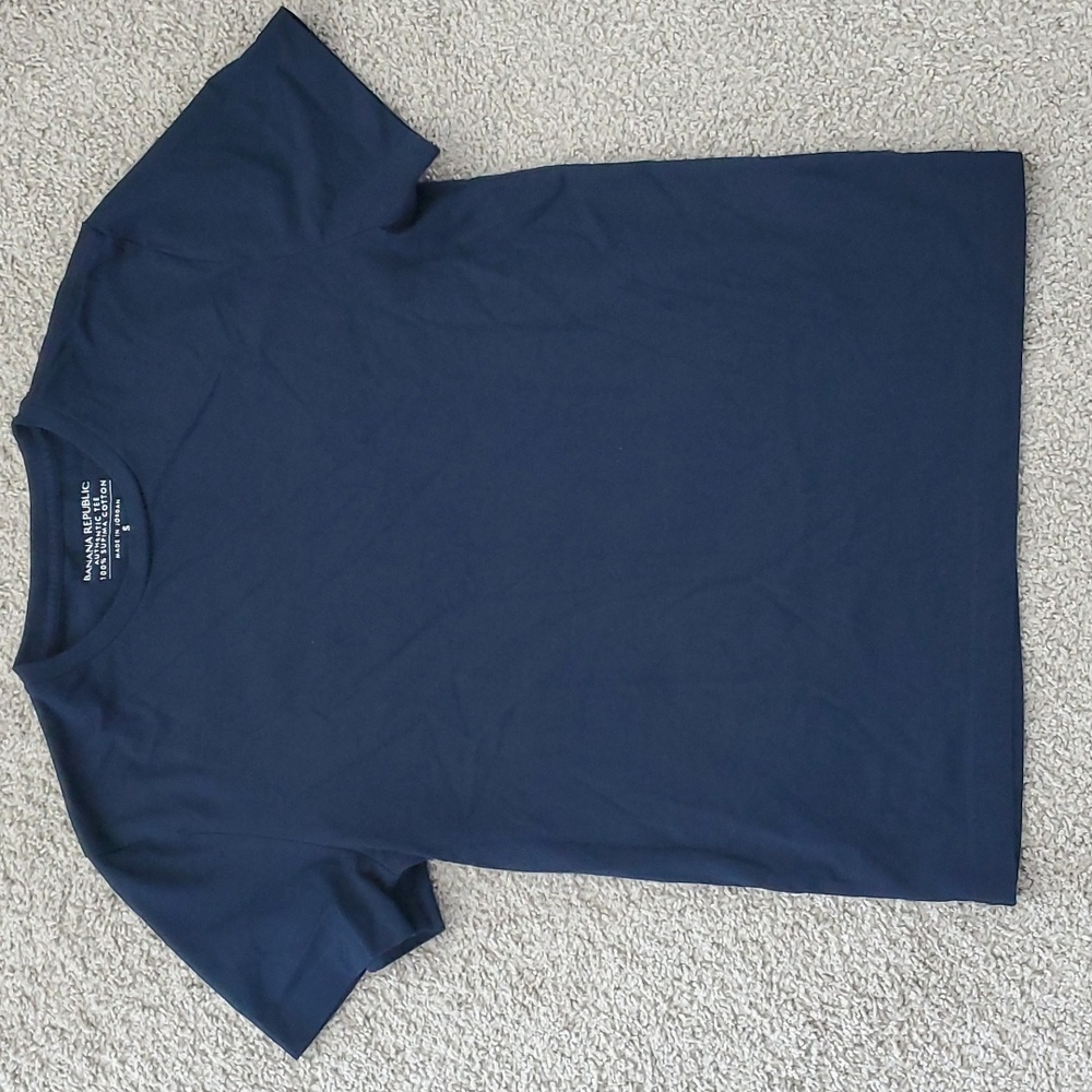 Banana Republic Men's tshirt